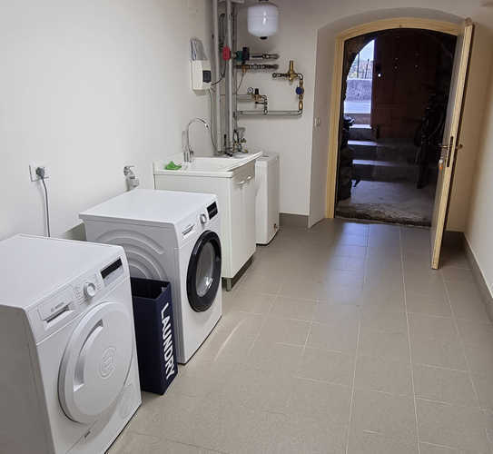 Il deposito e la lavanderia